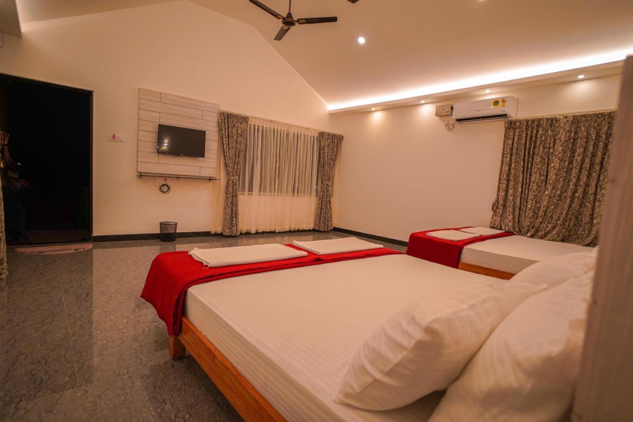 Kings Resort Дандели Екстериор снимка